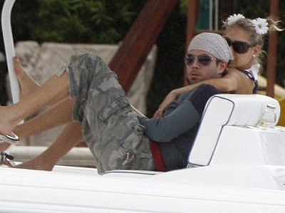 Κοινή δημόσια εμφάνιση!