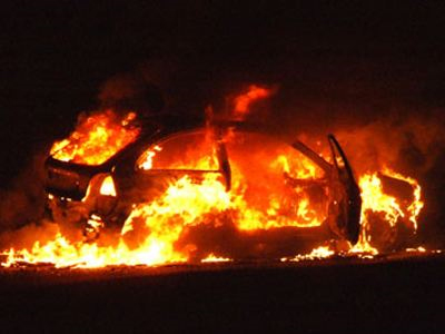 Έκαψαν Ι.Χ στου Ψυρρή