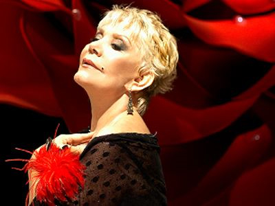 Η Μαρινέλλα σχολιάζει τα σημερινά «σουξέ»