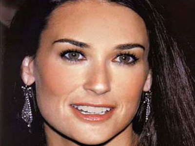 Στα δικαστήρια η Demi Moore