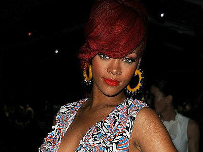 Μπέρδεψε τo στυλ η Rihanna