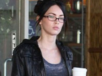 Κλείνουν τα μάτια της…