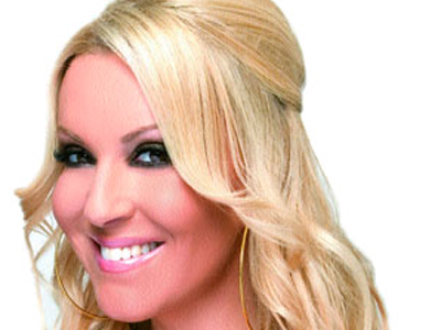 Συνδυάζει τις διακοπές με τη δουλειά