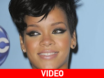 Rihanna: «Θα πάω μόνη μου στα Grammy»