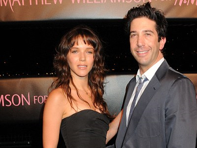 Ανεβαίνει τα σκαλιά της εκκλησίας ο David Schwimmer;