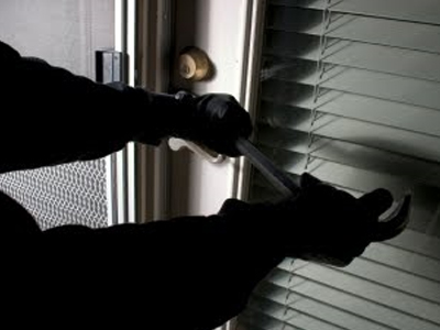 Διάρρηξη με λεία 2.000 ευρώ