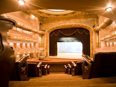 Ξεκινά σήμερα η δωρεάν διανομή εισιτηρίων θεάτρου