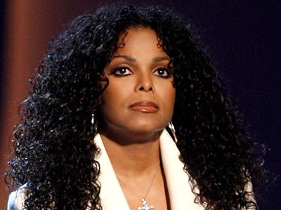 Αντιγράφει τον αδερφό της η Janet Jackson;