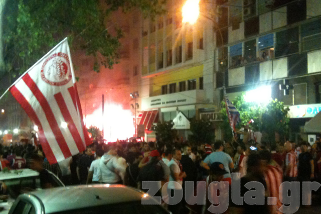 Όρθια η σημαία του... ευρωπαίου