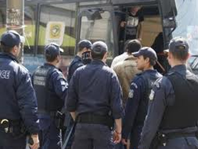 Εξαρθρώθηκε κύκλωμα διακίνησης μεταναστών σε χώρες της ΕΕ Εξαρθρώθηκε κύκλωμα διακίνησης μεταναστών σε χώρες της ΕΕ