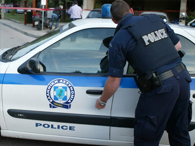 Πιάστηκε στην… τσιμπίδα της ΕΛ.ΑΣ Πιάστηκε στην… τσιμπίδα της ΕΛ.ΑΣ