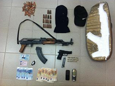 Εξιχνιάστηκαν ληστείες σε Αττική και Θεσσαλονίκη Εξιχνιάστηκαν ληστείες σε Αττική και Θεσσαλονίκη