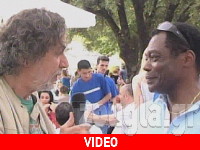 Έγχρωμος ψηφοφόρος της Χρυσής Αυγής Έγχρωμος ψηφοφόρος της Χρυσής Αυγής