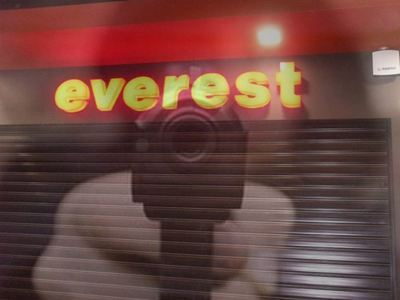 Ληστεία σε ταχυφαγείο Ληστεία σε ταχυφαγείο