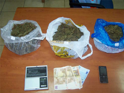 Συλλήψεις για ναρκωτικά στο Βόλο