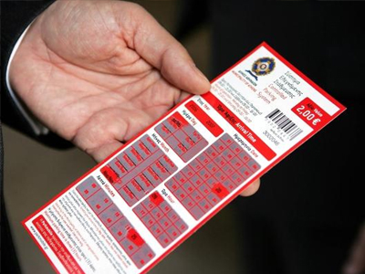 Σήμερα η επιστροφή της ελεγχόμενης στάθμευσης Σήμερα η επιστροφή της ελεγχόμενης στάθμευσης