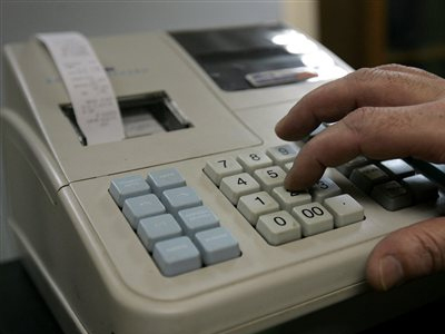 Μείωση κατά 13% του ΦΠΑ για την εστίαση