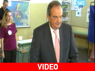 Προσήλθε στην κάλπη ο Κ. Καραμανλής Προσήλθε στην κάλπη ο Κ. Καραμανλής