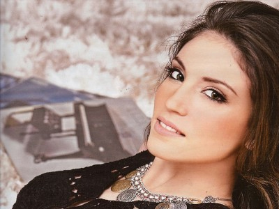 Προσέχει τις συνεργασίες της Προσέχει τις συνεργασίες της