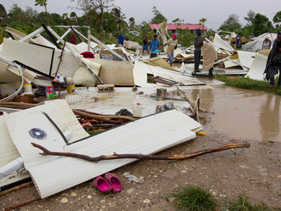 Η τροπική καταιγίδα Ισαάκ ανέβαλε το συνέδριο