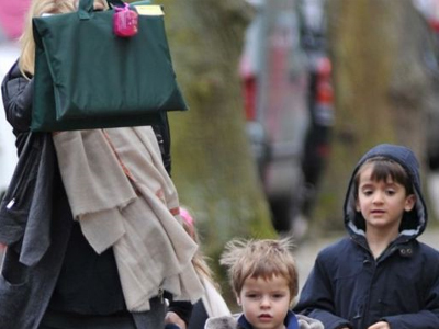 Παίζει το κρυφτούλι…