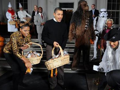 Το ζεύγος Obama γιορτάζει το Halloween