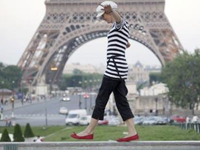 Aπαγόρευση του παντελονιού στις Παριζιάνες;