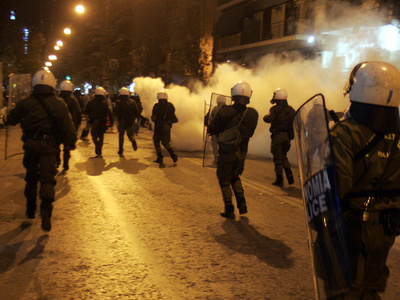 Έχασε την ακοή του ο Μ. Κυπραίος από χειροβομβίδα κρότου-λάμψης