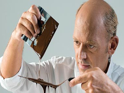 Συνεχίζει ακάθεκτος ο Στ. Παρλιάρος