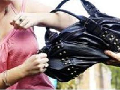 Συνελήφθη τσαντάκιας στην Λάρισα