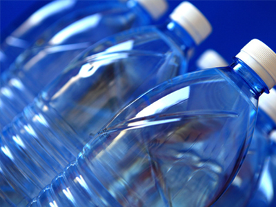 Ακατάλληλο φυσικό μεταλλικό νερό