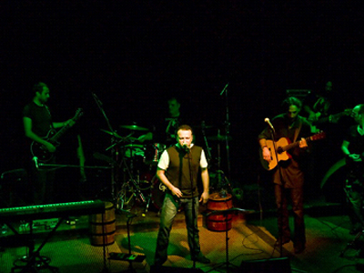 Συναυλία για τις… παράξενες μέρες στο συνεργείο