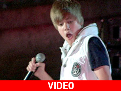«Ανάβει» φωτιές ο Justin Bieber
