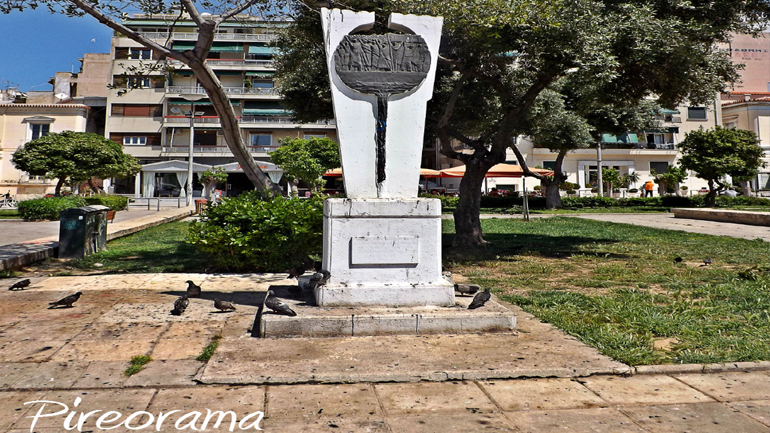 Το ΕΚΠ καταγγέλλει τον Δήμαρχο Πειραιά