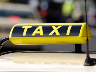 Τέλος στα κλειστά επαγγέλματα βάζει η κυβέρνηση