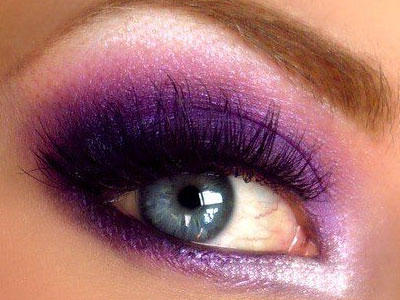 Πείτε «ναι» στο μοβ περίγραμμα ματιών