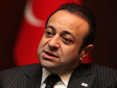 Ε. Μπαγίς: «Στην κουλτούρα μας δεν χτυπάμε αυτόν που πέφτει»