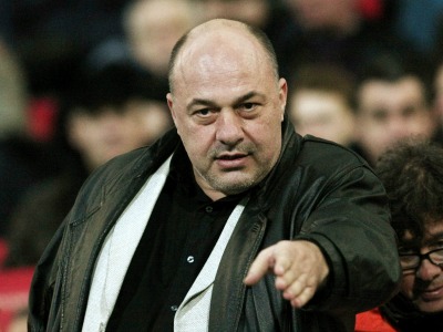 Μπέος: «Όλα τα έκανε ένας χασισοπότης πρώην πρωθυπουργός!»