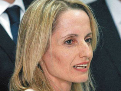 Στο ιατρείο της Βουλής η υπουργός