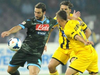Η Νάπολι «αφεντικό» στην Ιταλία!