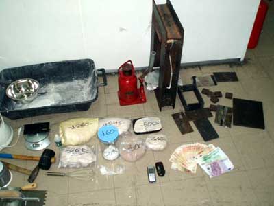 Είχε στο σπίτι του εργαστήριο ναρκωτικών