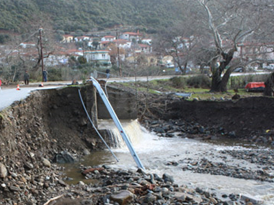 Μέχρι τον Φεβρουάριο η αποκατάσταση τριών οδικών δικτύων στη Χαλκιδική