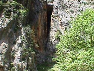 Βρέθηκε νεκρός σε χαράδρα