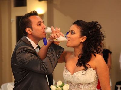 Έρχεται το «Μην το πεις στη νύφη»