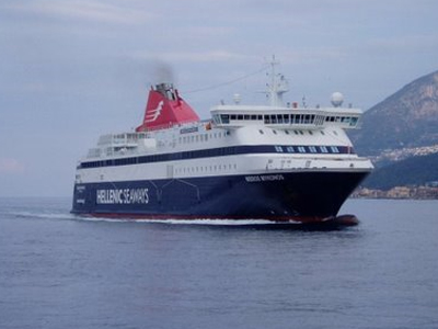 Με καθυστέρηση τριών ωρών απέπλευσε το «Νήσος Μύκονος»