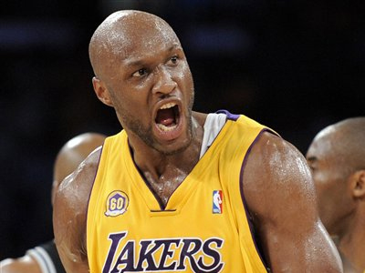 Παραμένει στους Los Angeles Lakers ο Lamar Odom