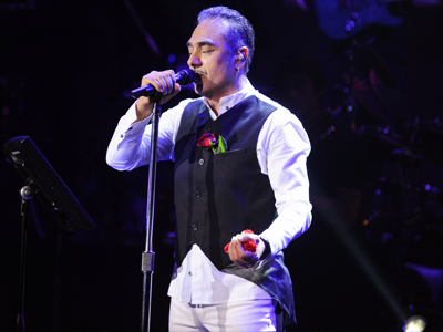 O Νότης Σφακιανάκης συνεχίζει τις εμφανίσεις του στην Ιερά Οδό