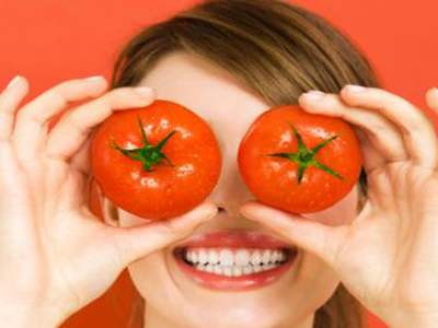 Κάντε σύμμαχο ομορφιάς την ντομάτα!