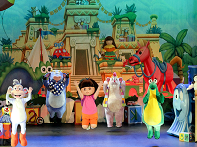 «Ντόρα η μικρή εξερευνήτρια: ψάχνοντας την πόλη των χαμένων παιχνιδιών»