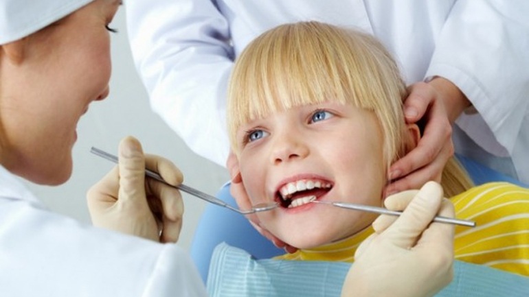 Αρχίζει το πρόγραμμα της προληπτικής οδοντιατρικής σε σχολεία της ΠΕ Πειραιά